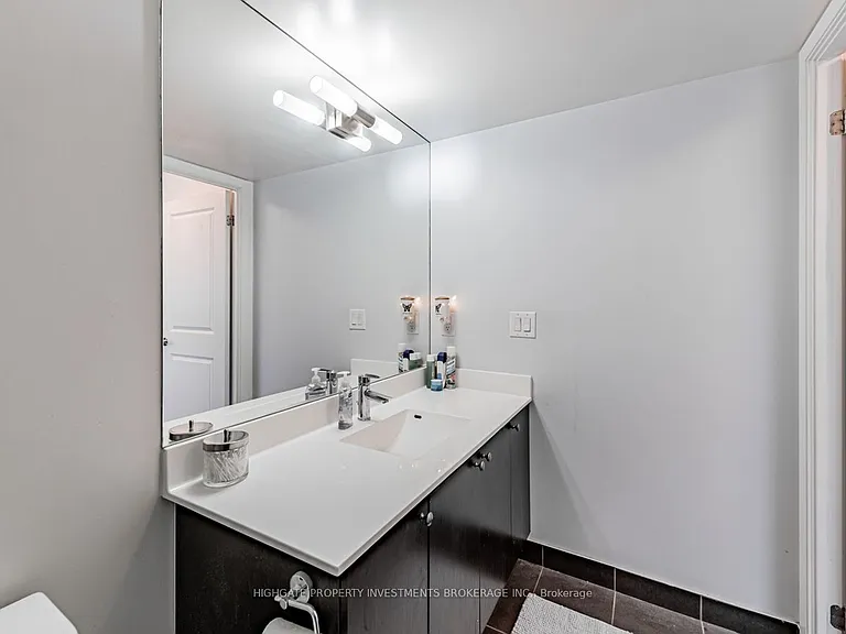 1235 Bayly St #907 — Photo 24