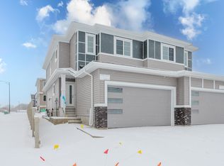 942 18th Ave NW, Edmonton, AB T6T 2N2