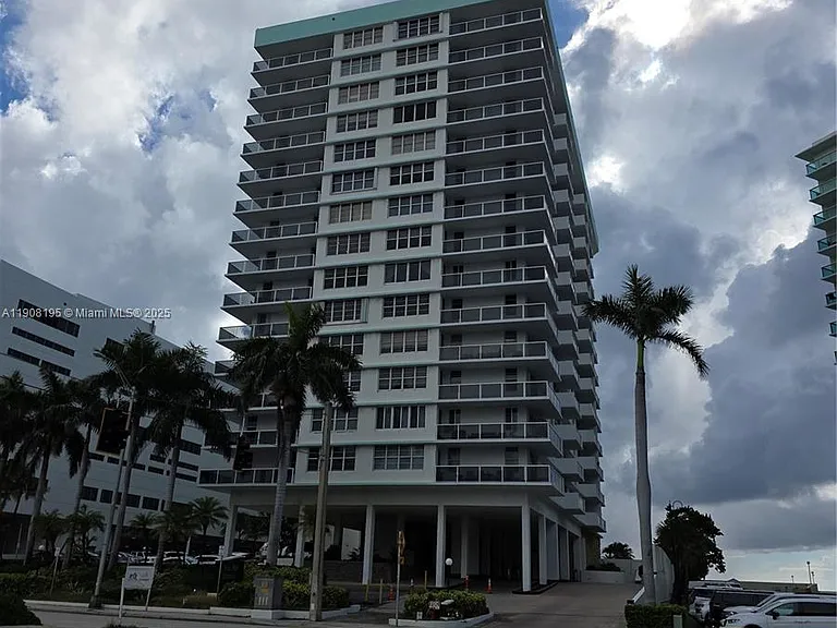 3725 S Ocean Dr #1401 — Photo 31