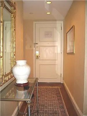 Sold by R New York | media 1
