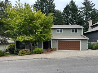 7622 SW Bayberry Dr, Beaverton, OR 97007