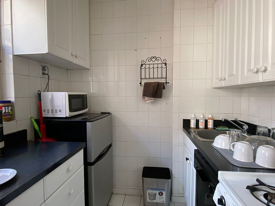 1st image of 30 E 37th St APT 4F