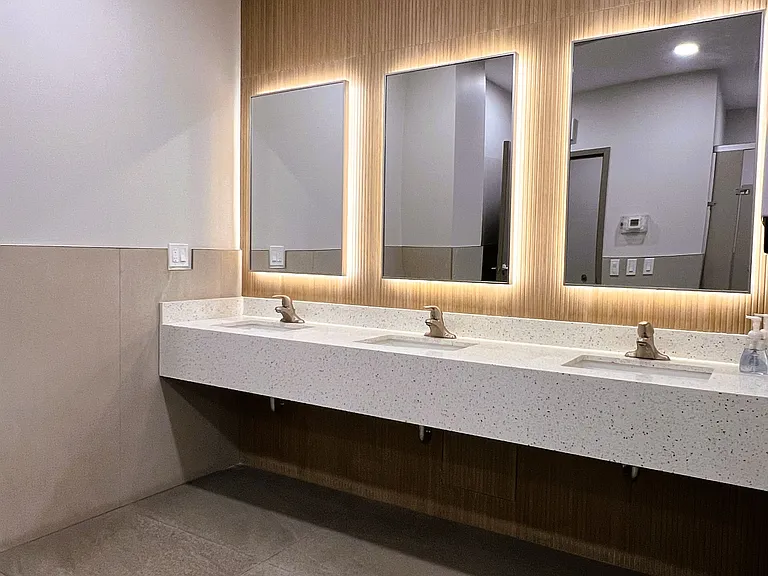 4850 Glen Erin Dr #401 — Photo 11