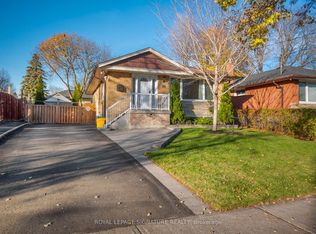 712 Brimorton Dr, Toronto, ON M1G 2R9