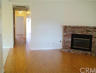 4th image of 15226 Mariposa Ave