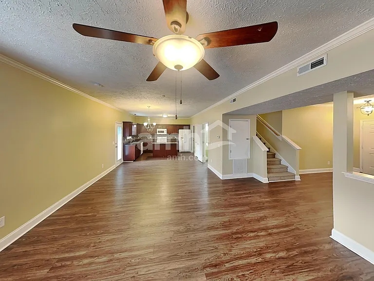 3605 Belvidere Ct — Photo 5