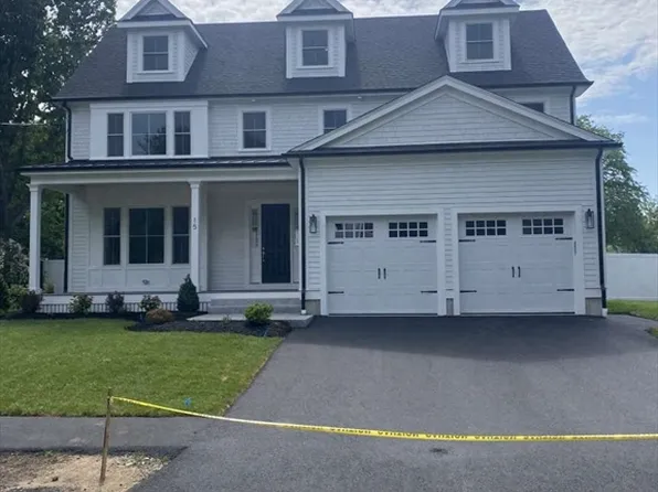 15 Douglas Rd, Needham, MA 02492