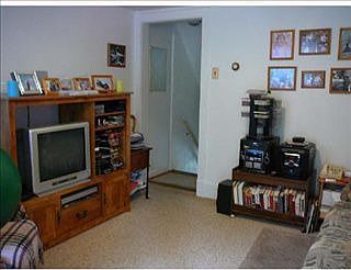 2nd image of 907-911 6th Ave