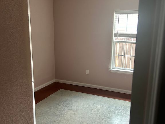 4th image of 2607 Almendares Ave #A