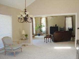 2007 Oak Bluff Dr, Arlington, TX 76006