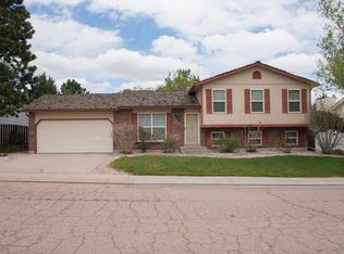 404 Saddlemountain Rd, Colorado Springs, CO 80919