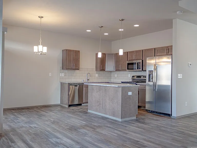 14723 E 30th Ave — Photo 9