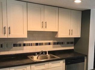 1125 Harvest Dr NE, Warren, OH 44481