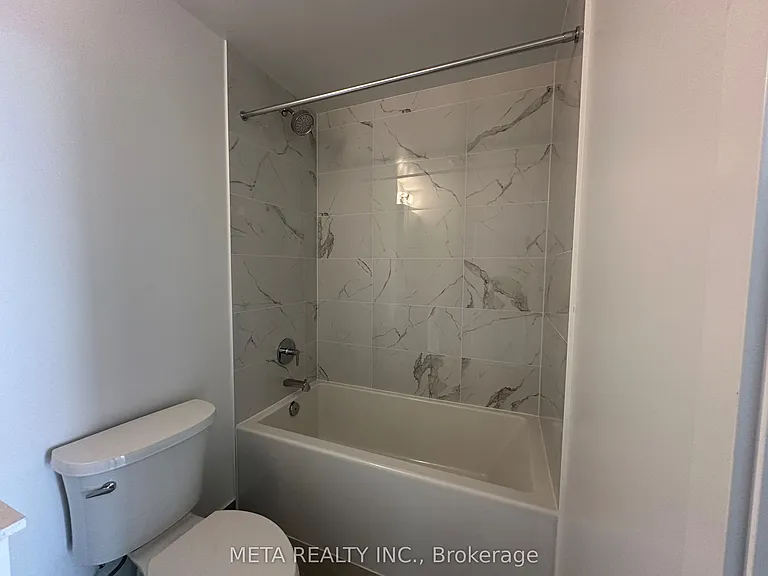 105 Oneida Cres #2710 — Photo 22