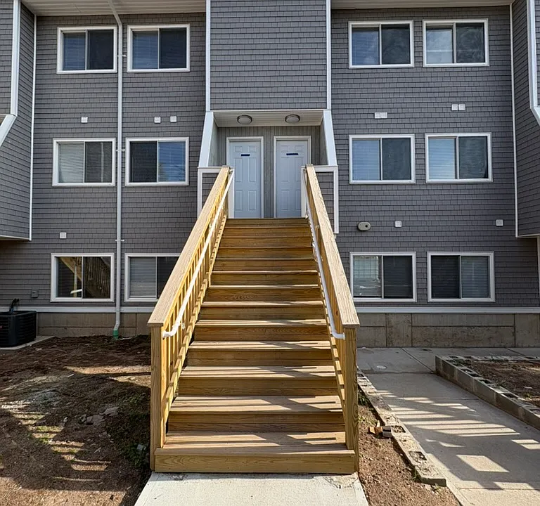 46 Warner St #B16