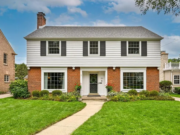 9519 Harding BOULEVARD, Wauwatosa, WI 53226