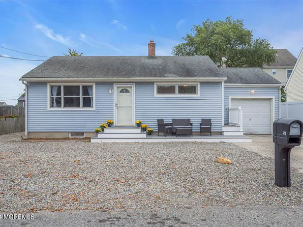 26 Harbor View Lane, Toms River, NJ 08753