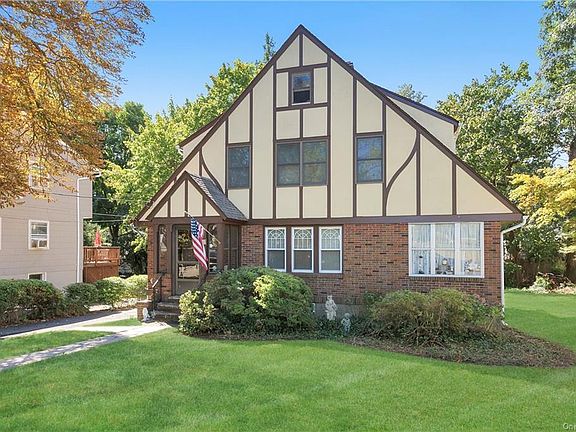 2nd image of 30 Haven Ct