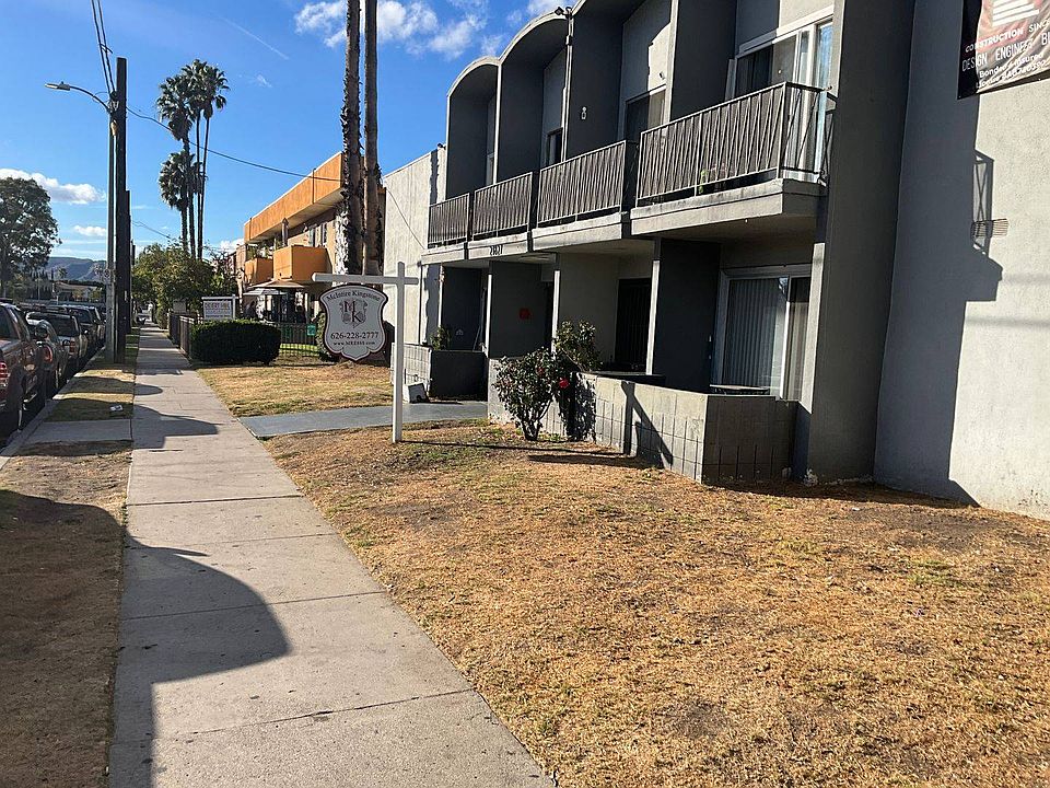 1st image of 21827 Lanark St APT 3