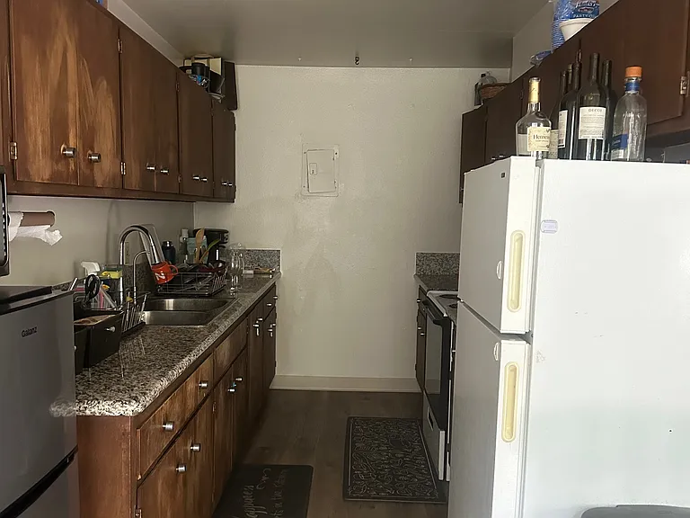 1341 Drake Dr #D — Photo 8