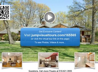 23 Hilltop Dr, Laurel Hollow, NY