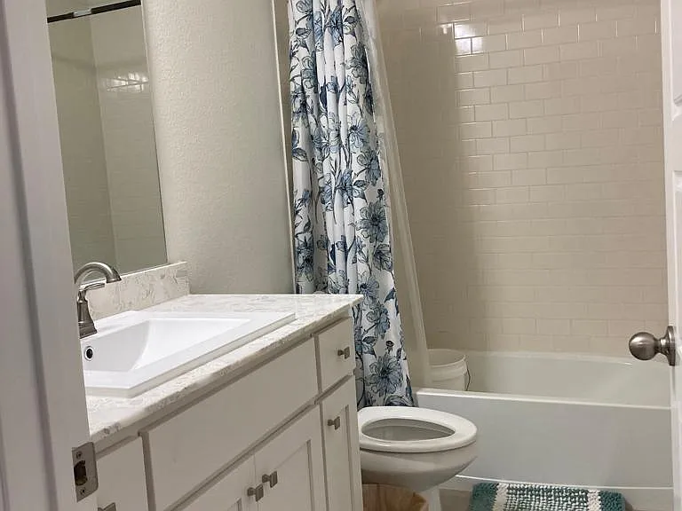 4705 Corriente Vista Ln — Photo 19