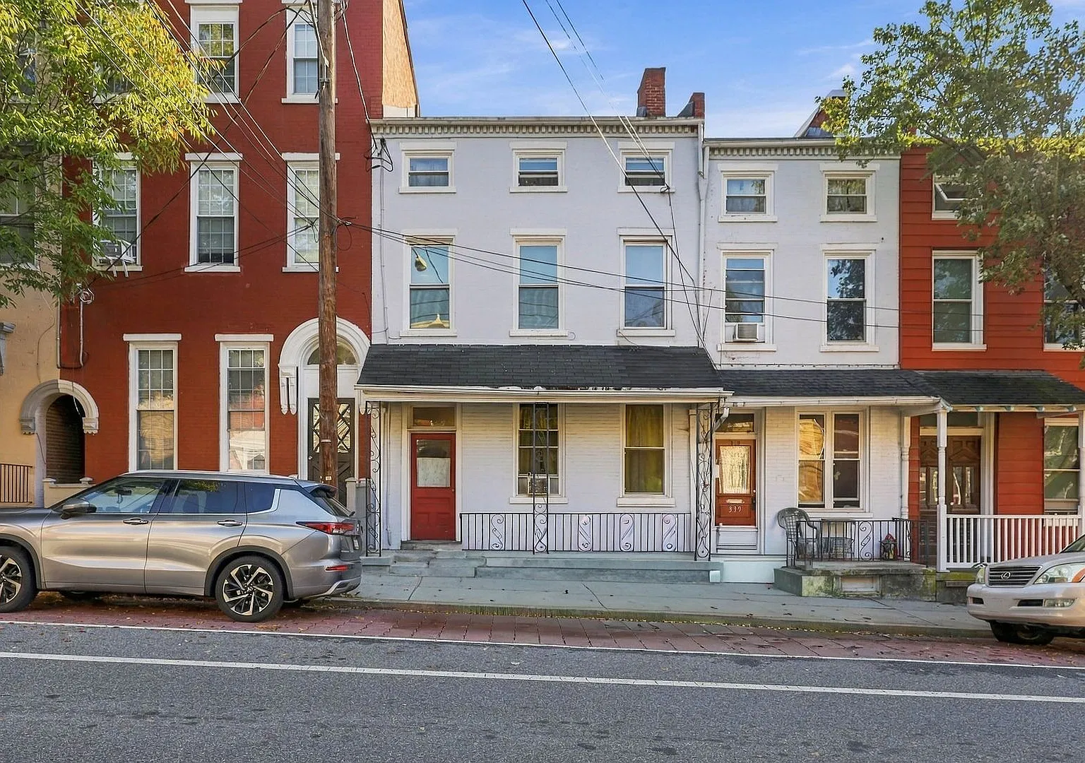 339-341 N Mulberry St — Photo 1