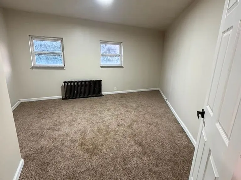 427 Oak Aly — Photo 9