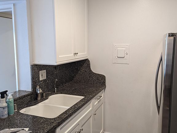 3rd image of 18307 Burbank Blvd Unit 216