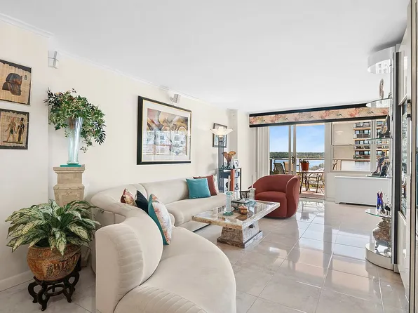 1785 215th St APT 12M, Flushing, NY 11360