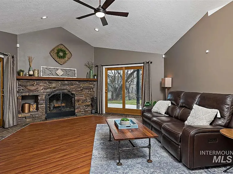 11955 W Driftwood Ct — Photo 7