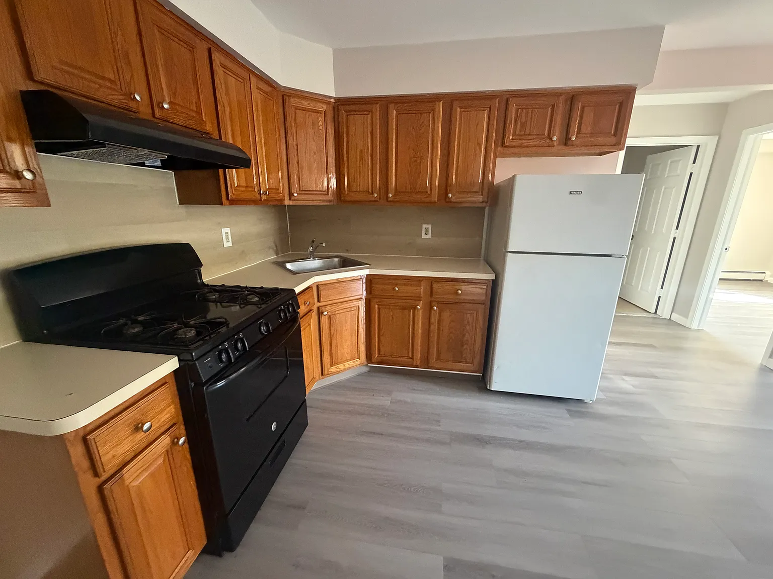 176 Reid St — Photo 1