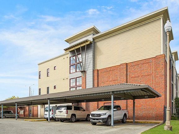 4th image of 1121 Camellia Blvd Unit 101