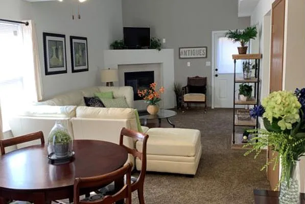 West Indian Hills Townhomes — Photo 3