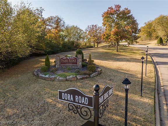 5th image of 2000 Park Ridge Way