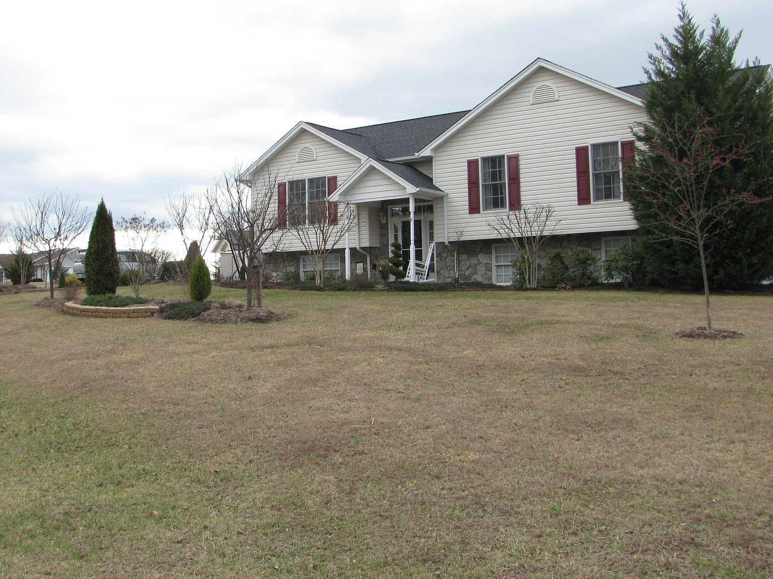 30 Sourwood Dr, Hardy, VA 24101 Zillow