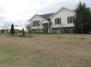 30 Sourwood Dr, Hardy, VA 24101