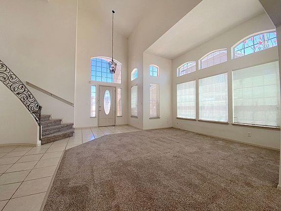 3rd image of 7415 Camino Del Sol