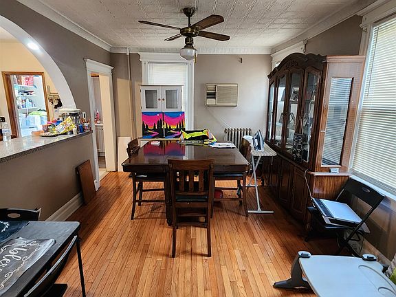 4th image of 15-17 Durand Pl