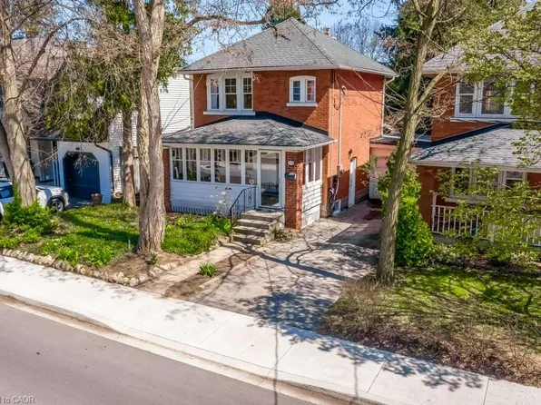 2180 Caroline St, Burlington, ON L7R 1M3
