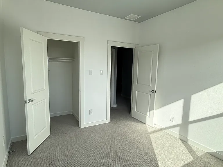 7335 Ventura Ln — Photo 11