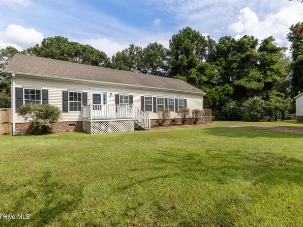 208 Mustang Court, Maysville, NC 28555
