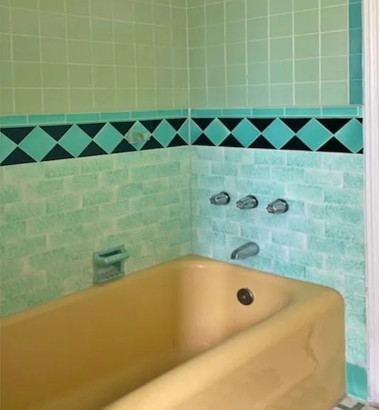 219 Quincy Ave — Photo 14