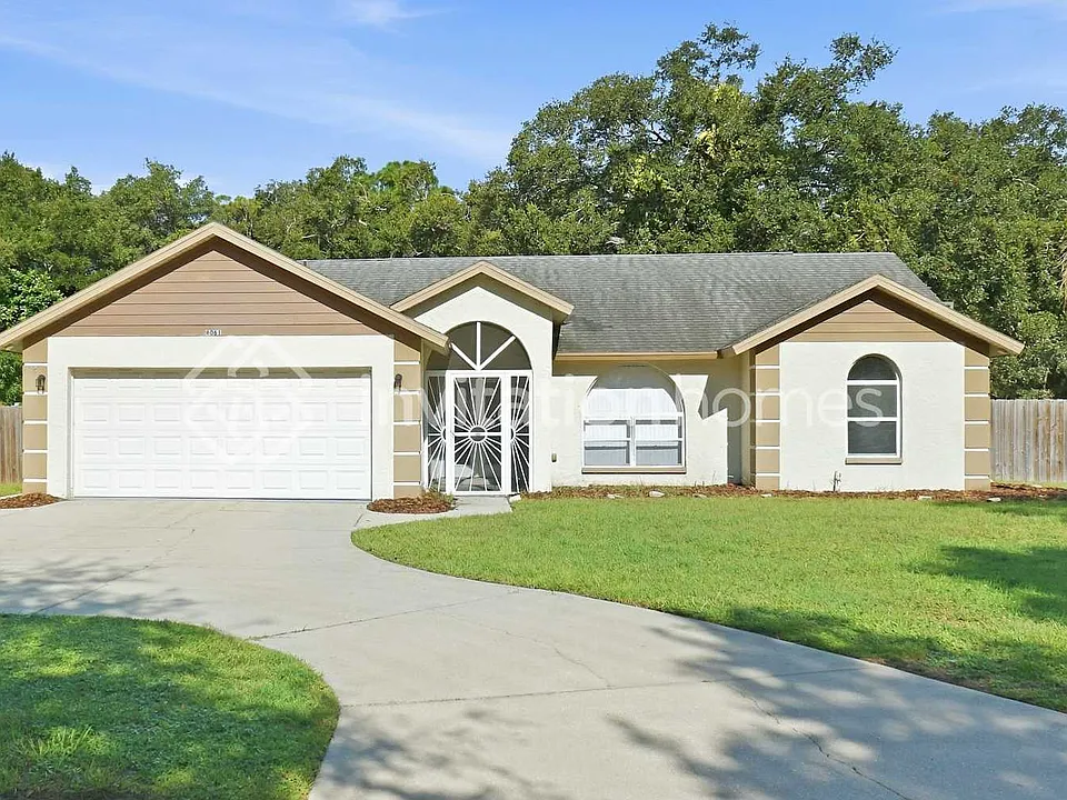 4061 Prairie View Dr N