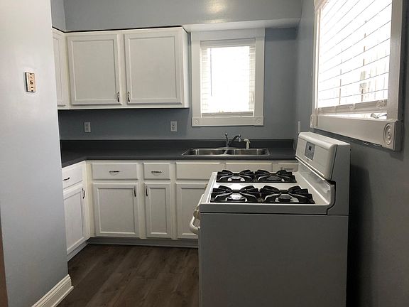 2nd image of 420 Woodlawn St SE #1