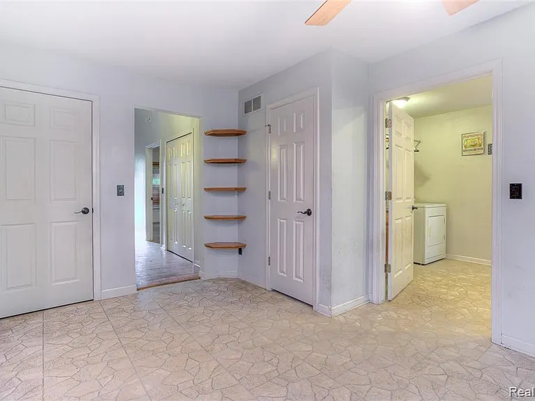 3930 Dunning Rd — Photo 39