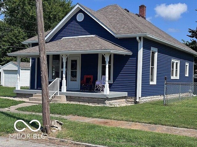 2nd image of 610 W 5th St