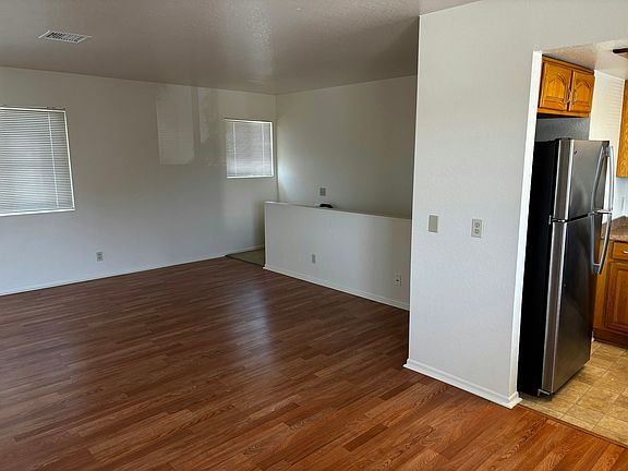 4th image of 2860 Polk Ave APT 2