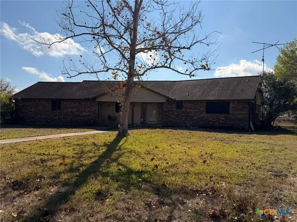 996 Carefree Dr, Victoria, TX 77905