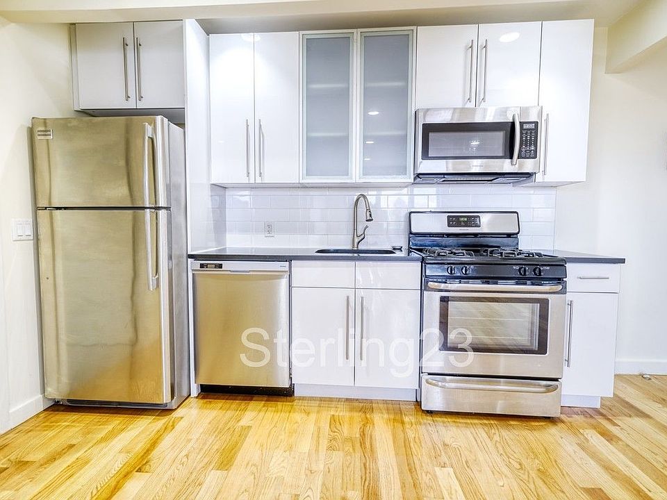 1st image of 23-15 Astoria Blvd #201